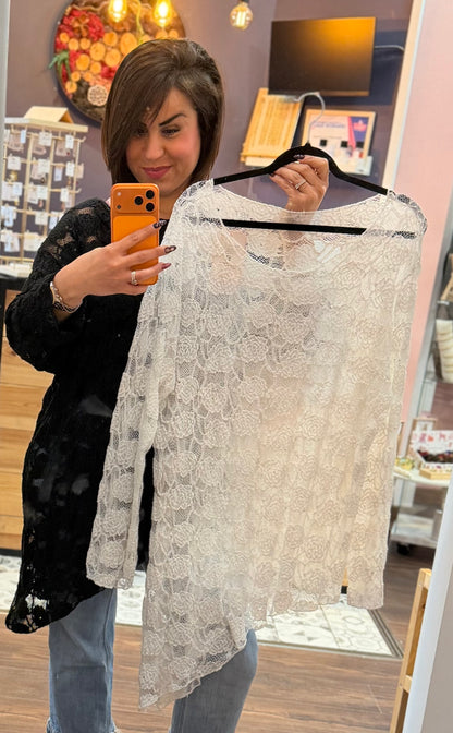 Top dentelle (plusieurs coloris )